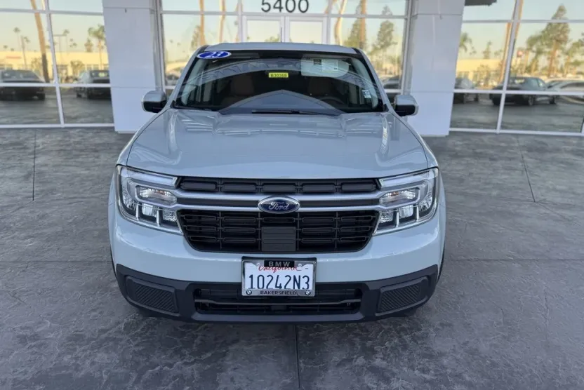 2023 Ford Maverick Lariat photo 1