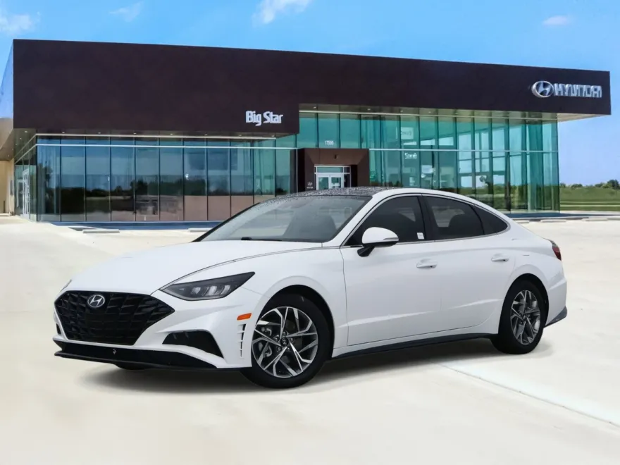 2022 Hyundai Sonata SEL photo 1