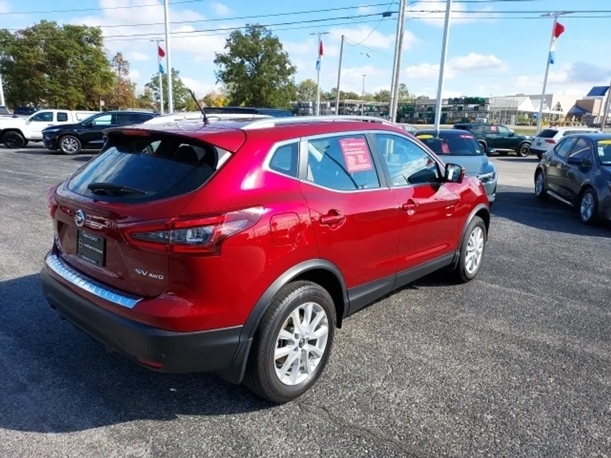 2022 Nissan Rogue Sport SV photo 1