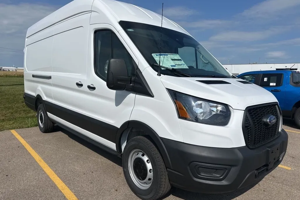 2025 Ford Transit photo 1