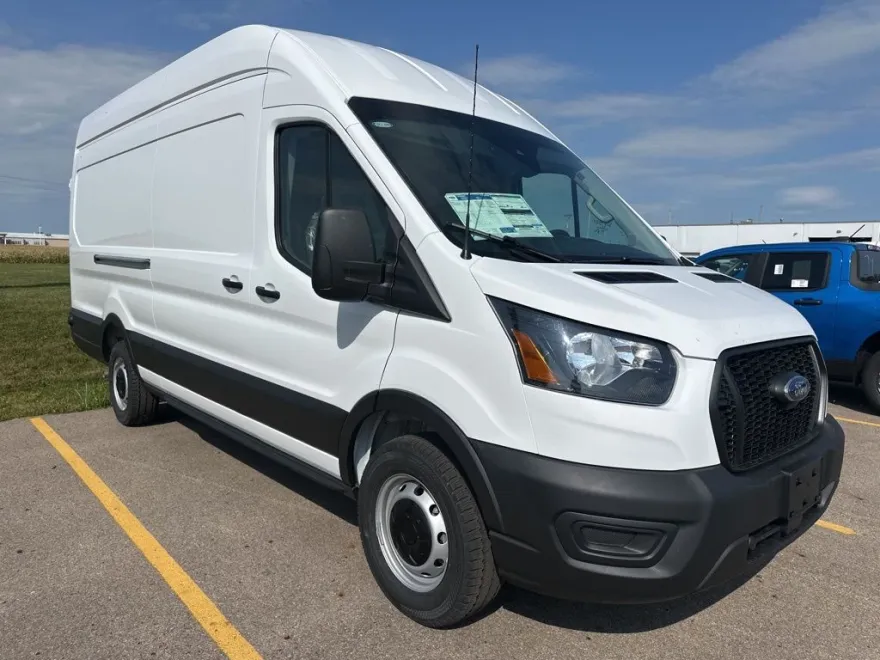 2025 Ford Transit photo 1