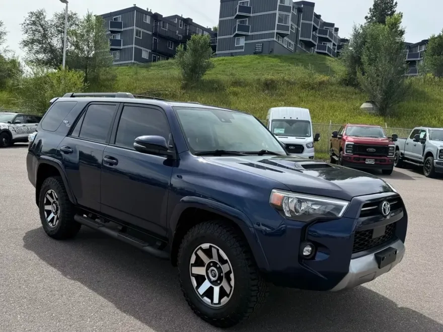2021 Toyota 4Runner TRD Off-Road Premium photo 1