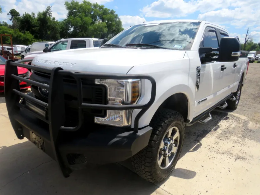 2019 Ford F-250 XLT photo 1