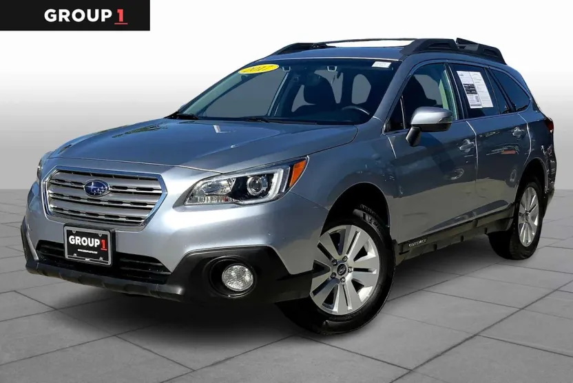 2017 Subaru Outback Premium 2.5i photo 1