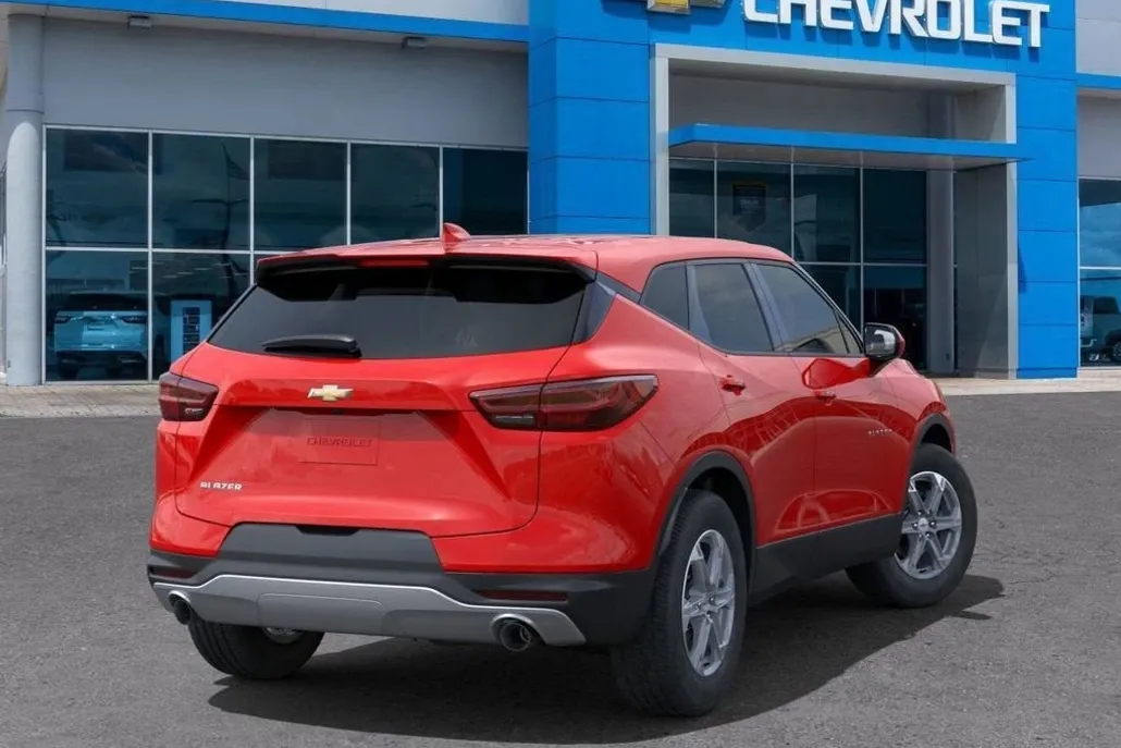 2025 Chevrolet Blazer 2LT photo 1