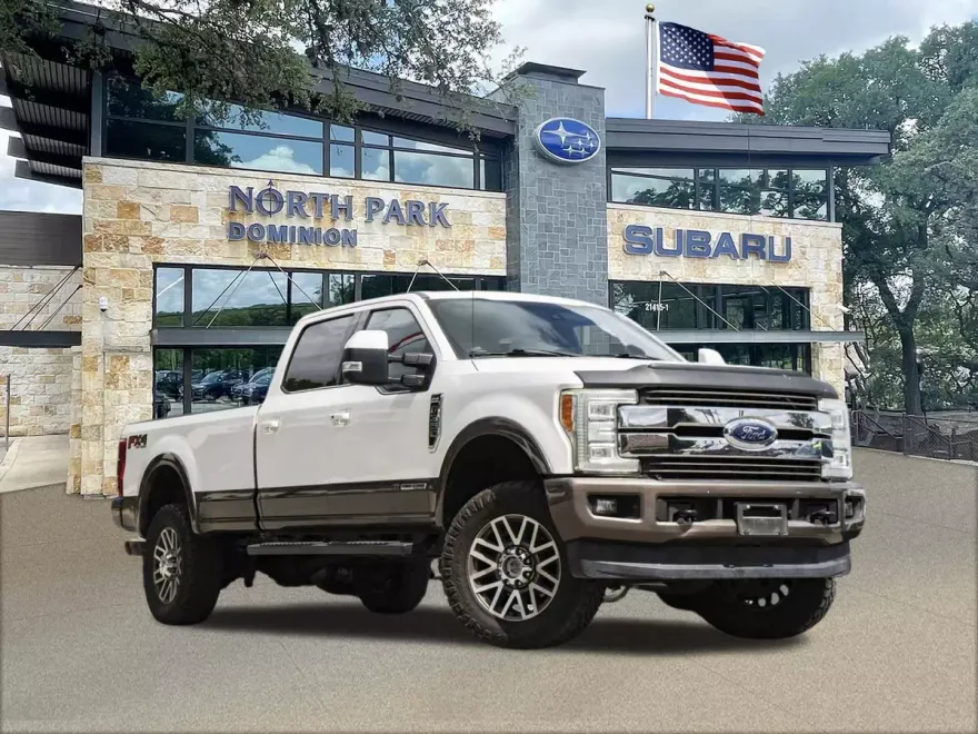 2017 Ford F-350 King Ranch photo 1