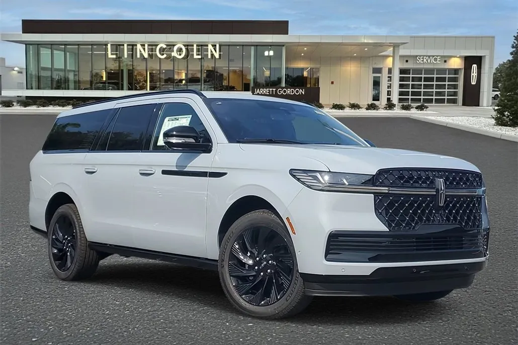 2025 Lincoln Navigator L Reserve photo 1