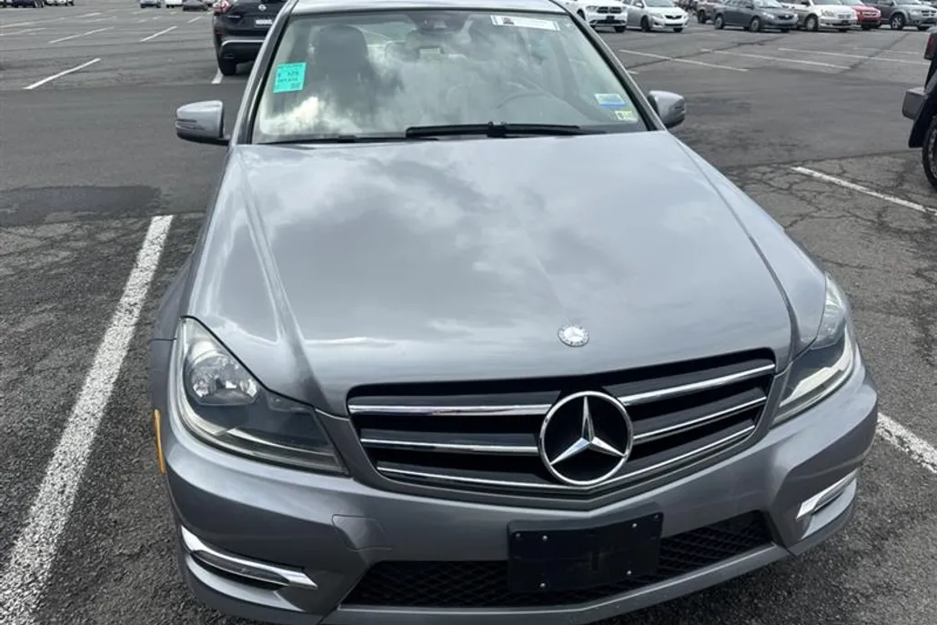 2014 Mercedes Benz C 250 photo 1
