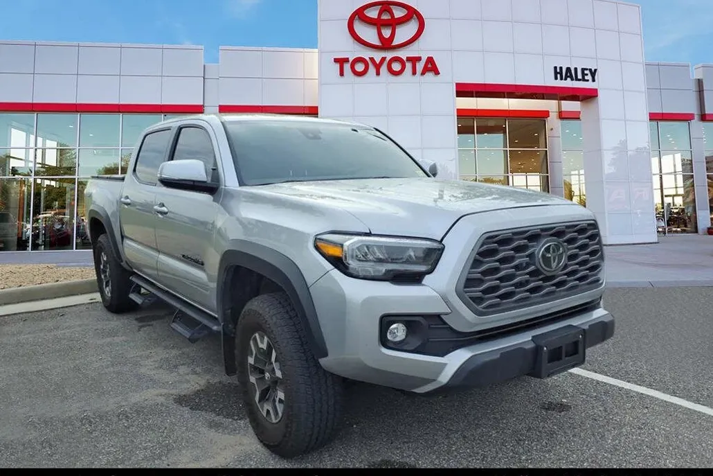 2023 Toyota Tacoma TRD Off-Road V6 4x4 photo 1