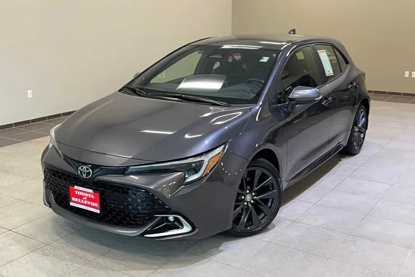 2025 Toyota Corolla XSE photo 1