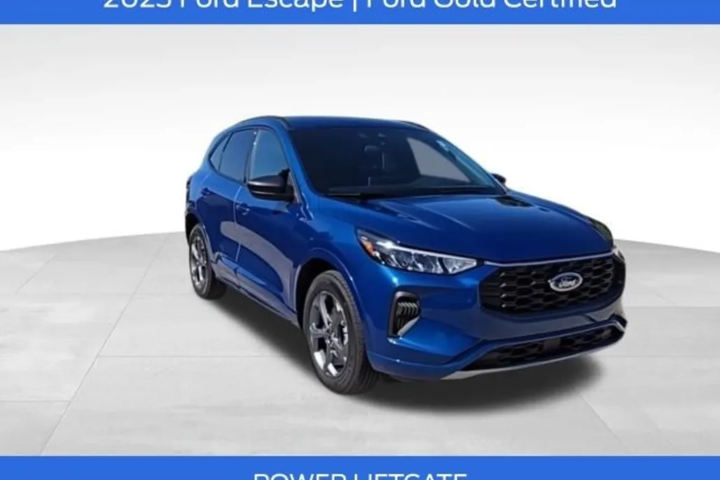 2023 Ford Escape ST-Line photo 1