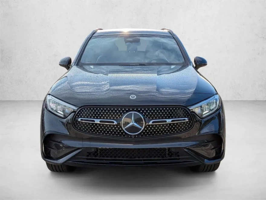2025 Mercedes Benz GLC 300 4MATIC photo 1
