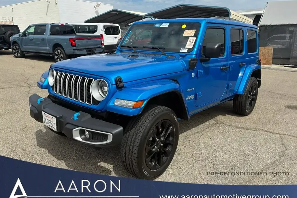 2024 Jeep Wrangler Sahara 4xe photo 1