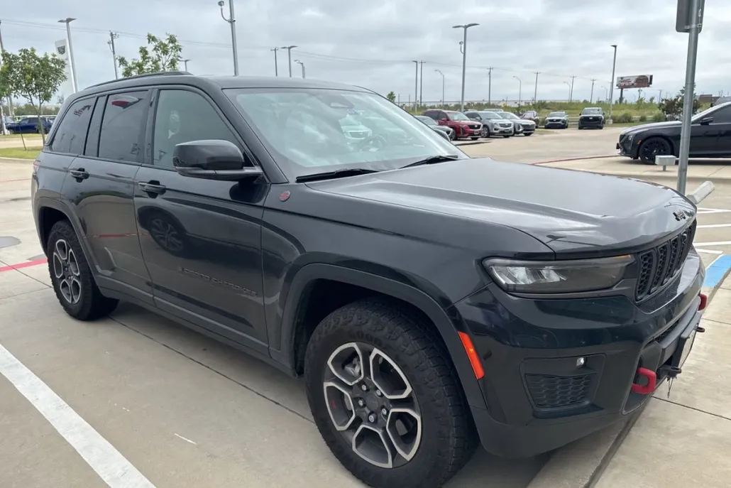 2022 Jeep Grand Cherokee Summit 4xe photo 1