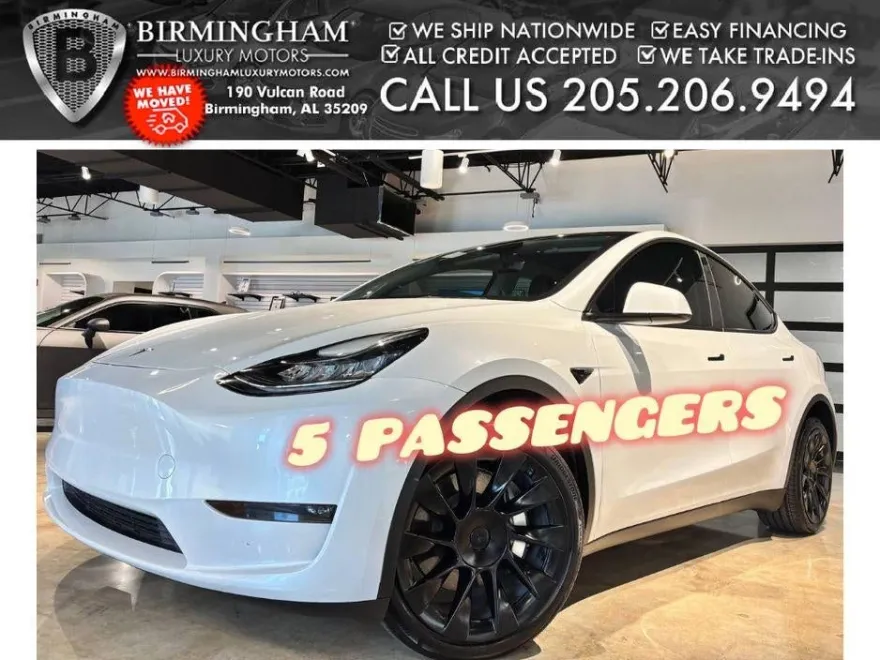 2023 Tesla Model Y Long Range photo 1