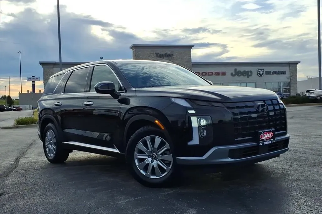 2023 Hyundai Palisade SE photo 1
