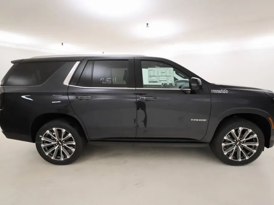 2026 Chevrolet Tahoe High Country photo 1