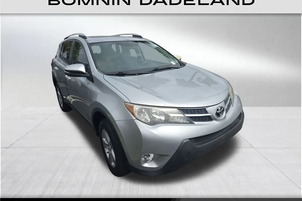2013 Toyota RAV4 XLE photo 1