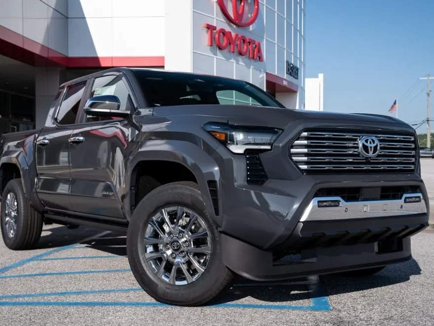 2025 Toyota Tacoma Limited Double Cab photo 1