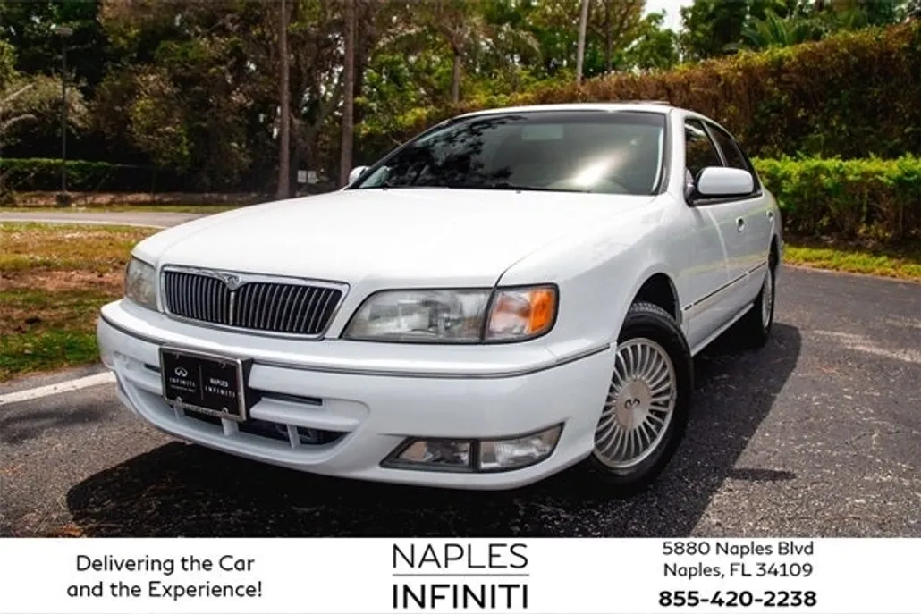 1996 Infiniti I30 Base photo 1