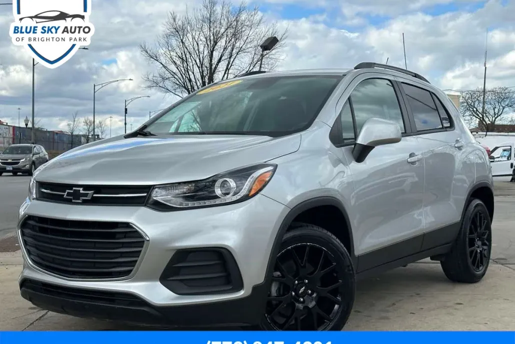 2021 Chevrolet Trax LT photo 1