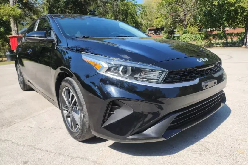 2024 Kia Forte LX photo 1
