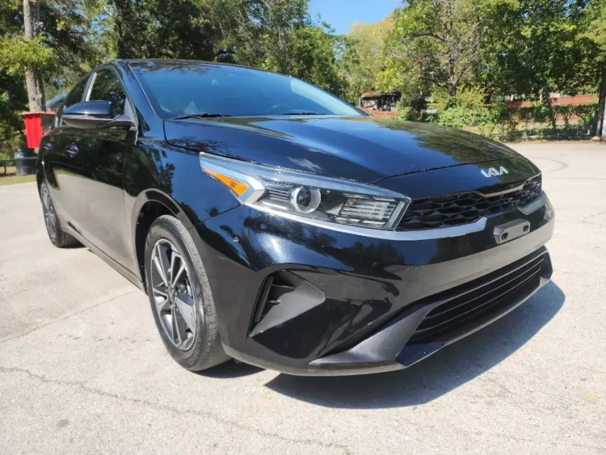 2024 Kia Forte LX photo 1