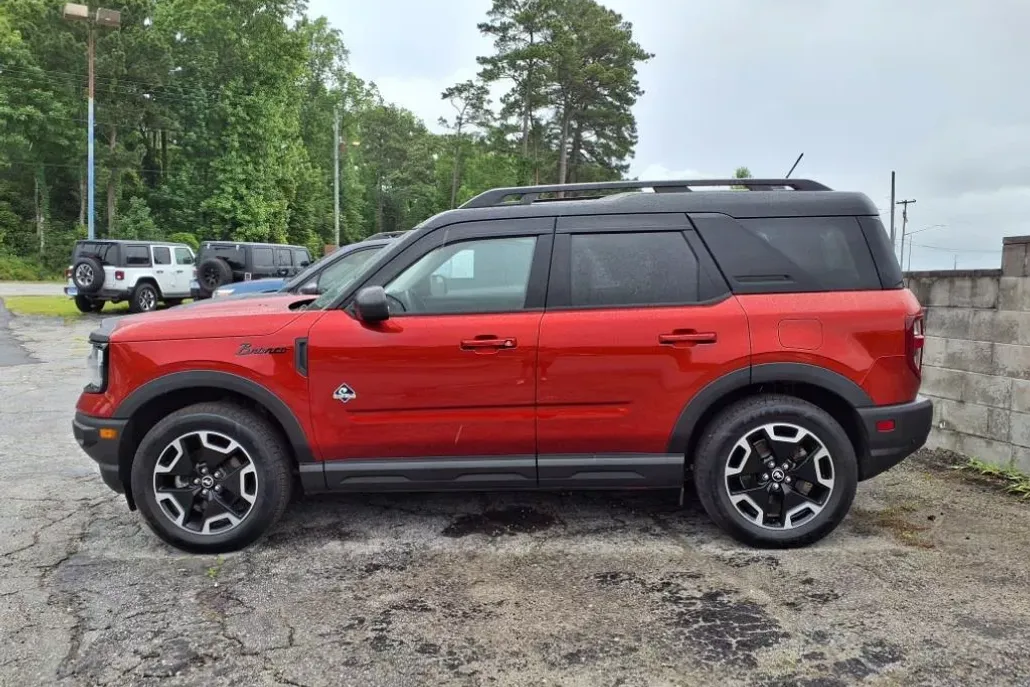2024 Ford Bronco Sport Outer Banks photo 1