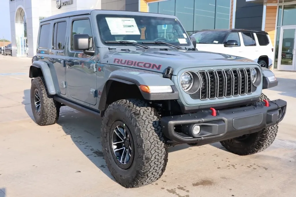 2025 Jeep Wrangler Rubicon X photo 1