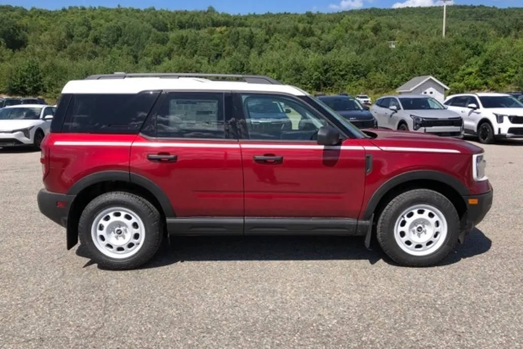 2025 Ford Bronco Sport Heritage photo 1