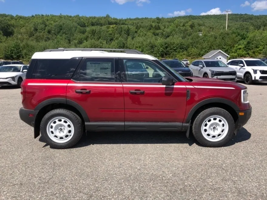 2025 Ford Bronco Sport Heritage photo 1