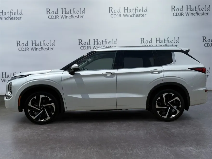2022 Mitsubishi Outlander SEL 2.5 S-AWC photo 1