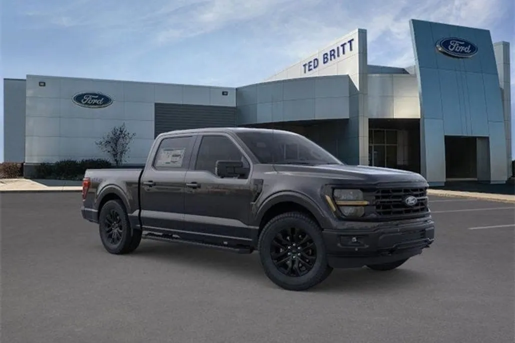 2025 Ford F-150 XLT photo 1