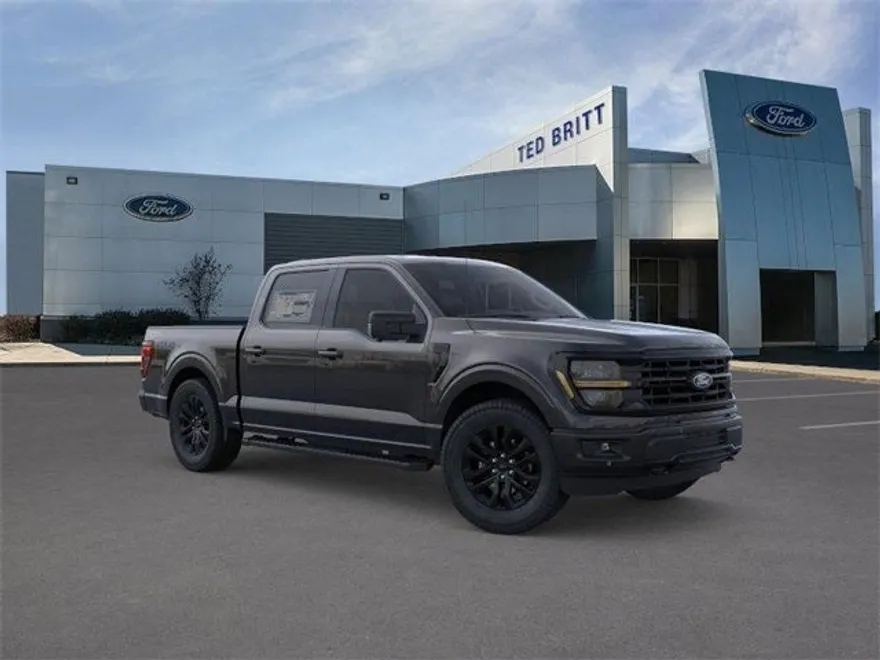 2025 Ford F-150 XLT photo 1