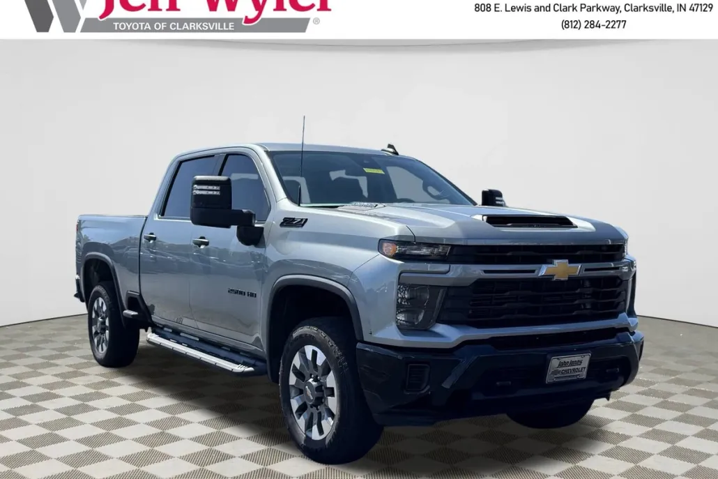 2024 Chevrolet Silverado 2500HD Custom photo 1