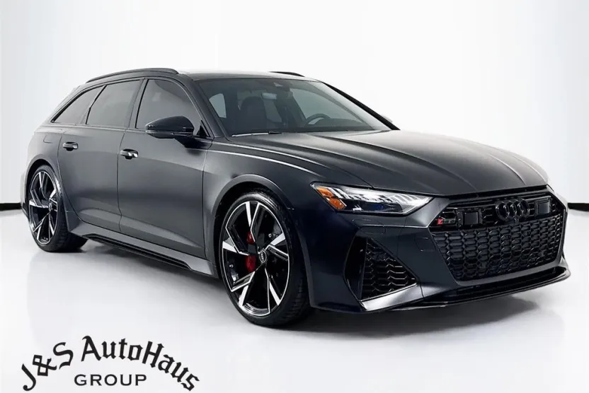 2022 Audi RS 6 Avant Base photo 1