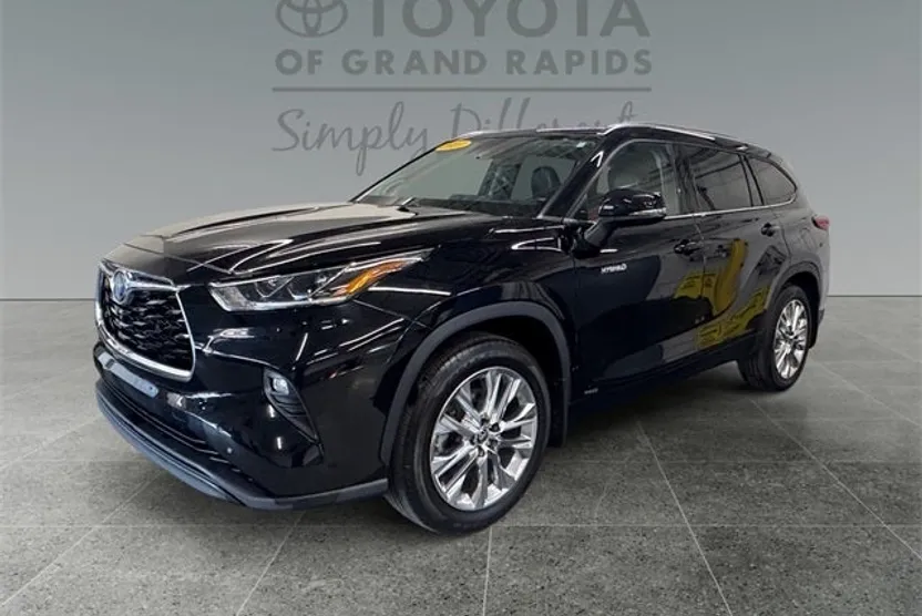 2021 Toyota Highlander Hybrid Limited photo 1