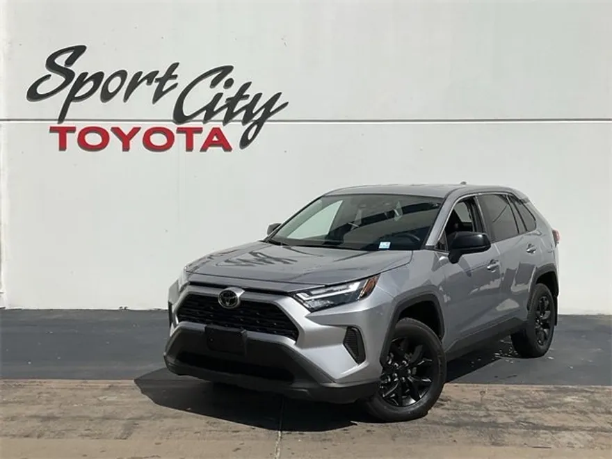 2025 Toyota RAV4 LE photo 1