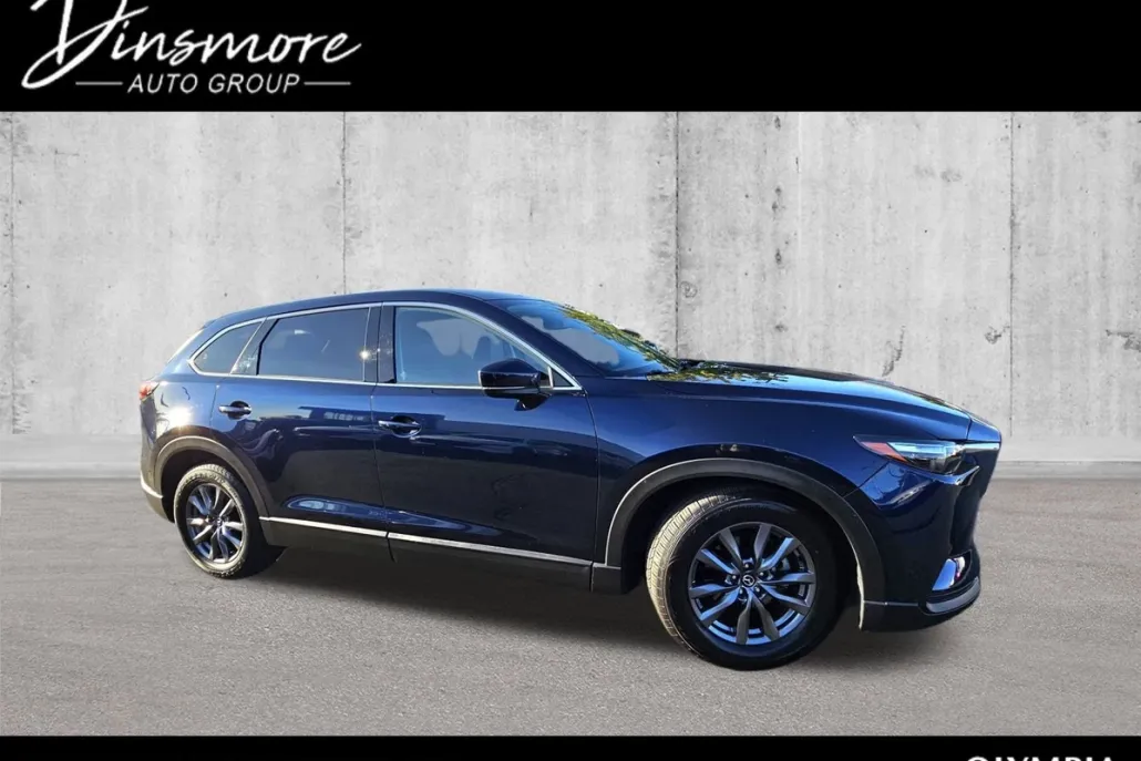 2022 Mazda CX-9 Touring photo 1