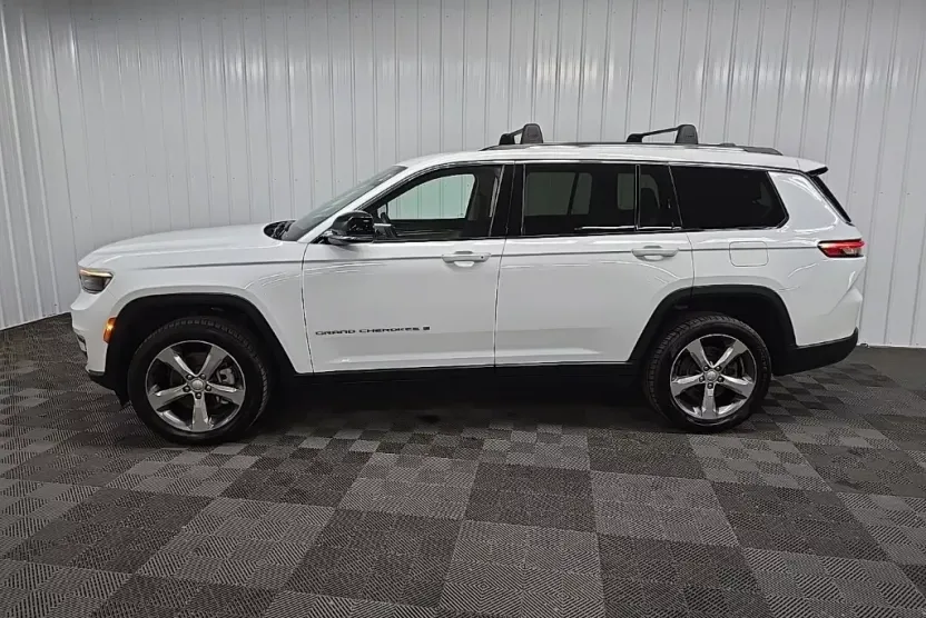 2022 Jeep Grand Cherokee Limited photo 1