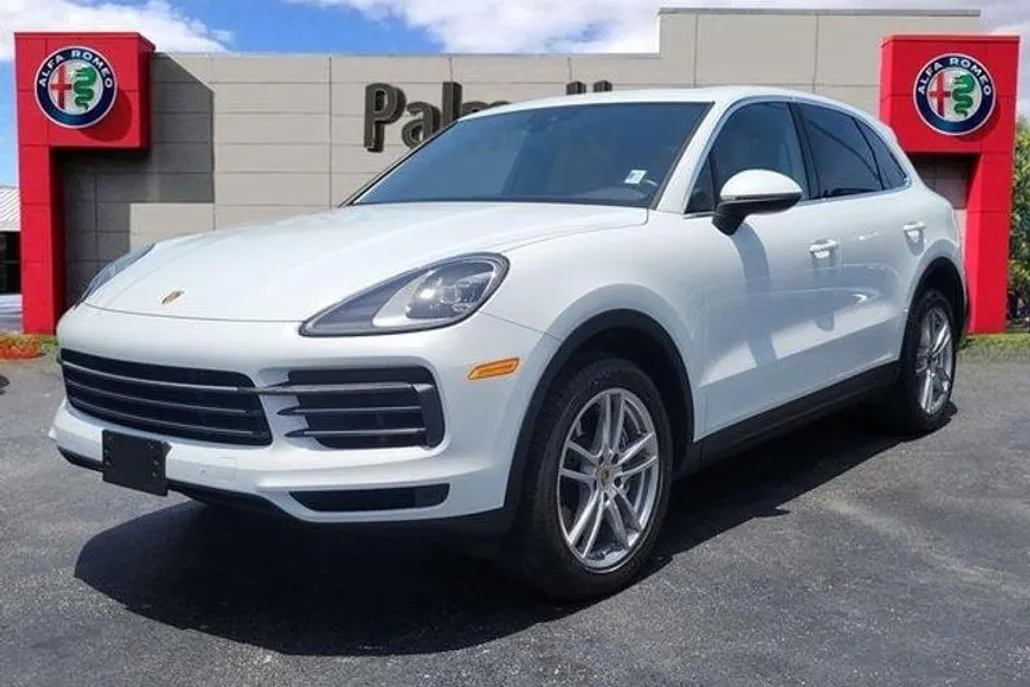 2021 Porsche Cayenne photo 1