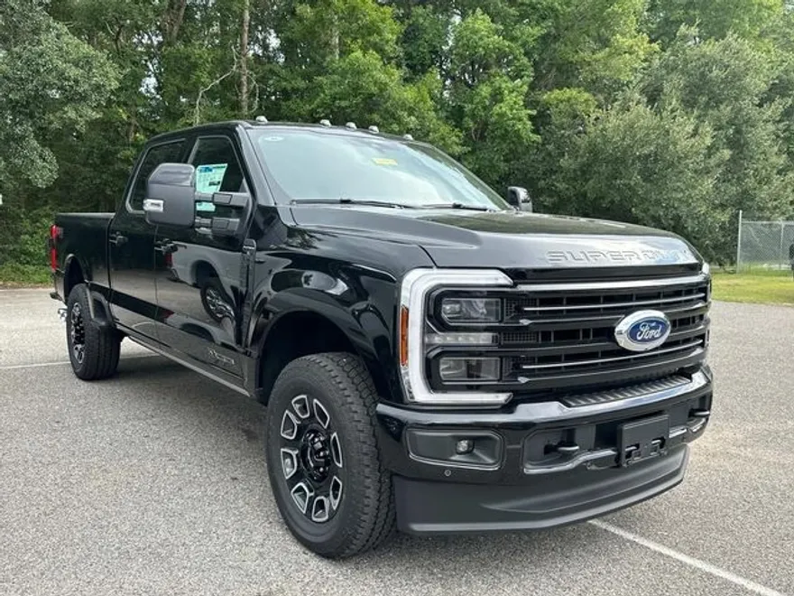 2025 Ford F-250 photo 1