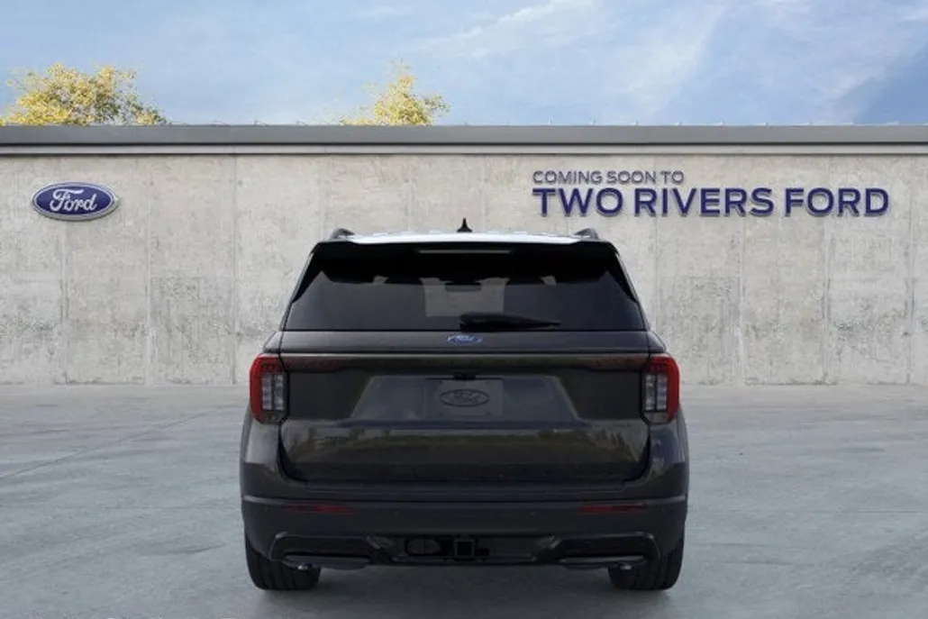 2025 Ford Explorer ST-Line photo 1