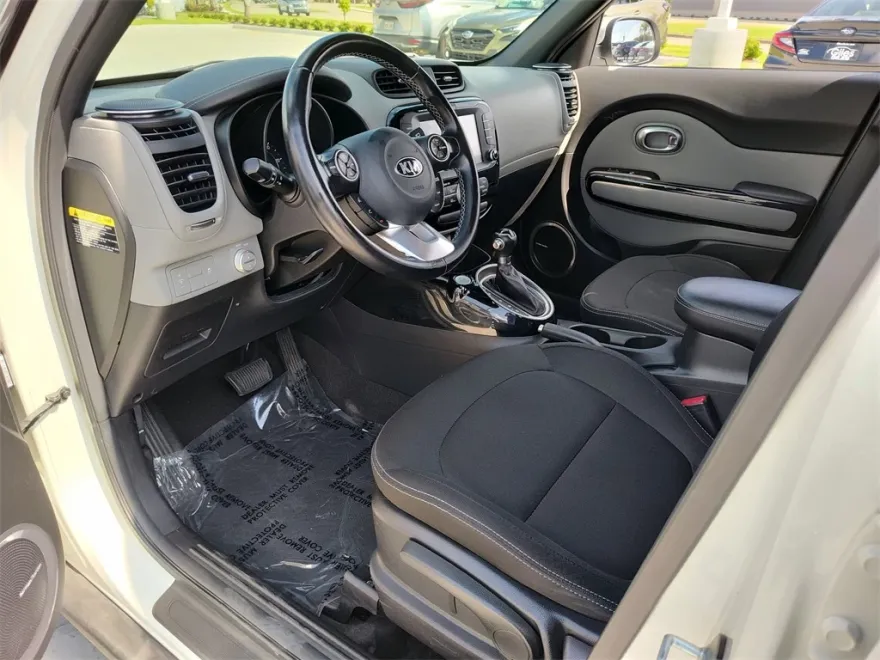 2018 Kia Soul Plus photo 1