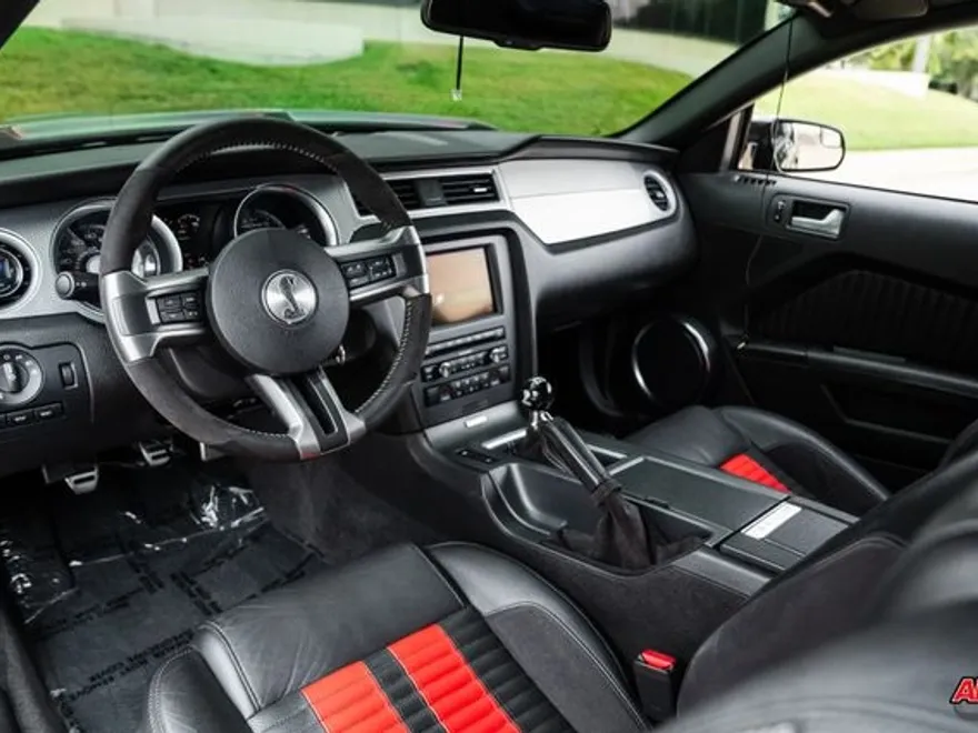 2011 Ford Mustang Shelby GT photo 1