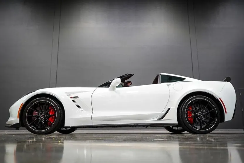2019 Chevrolet Corvette Z06 2LZ photo 1