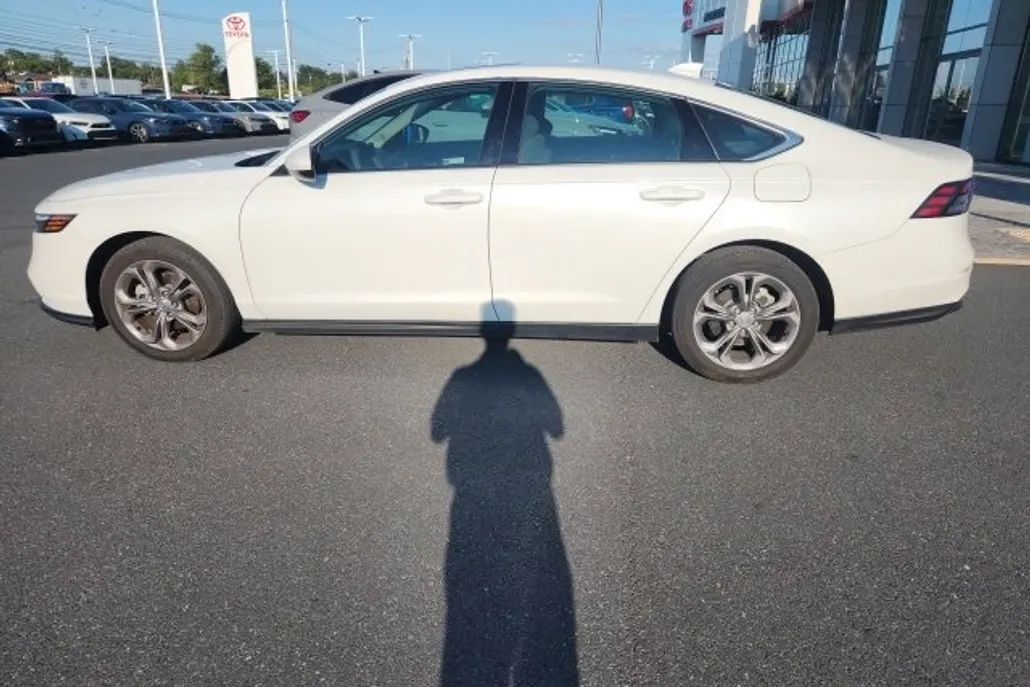 2024 Honda Accord EX photo 1