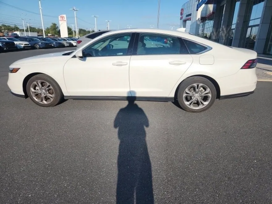 2024 Honda Accord EX photo 1