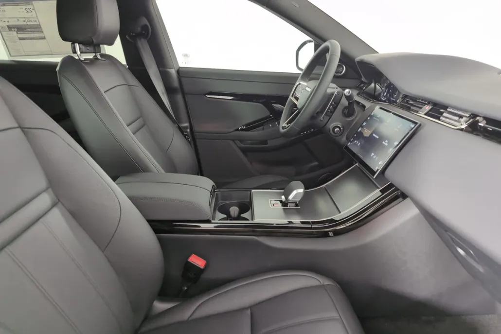 2026 Land Rover Range Rover Evoque S photo 1