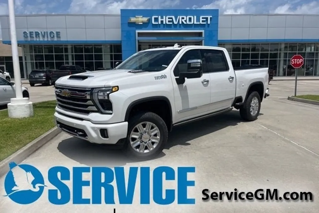 2025 Chevrolet Silverado 2500HD High Country photo 1